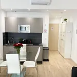 Modern Flat Lamartine * Nicea