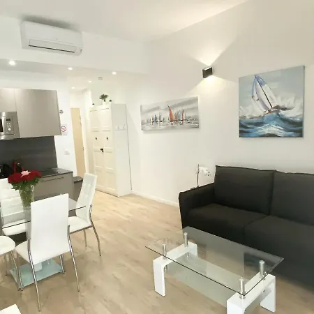 Modern Flat Lamartine