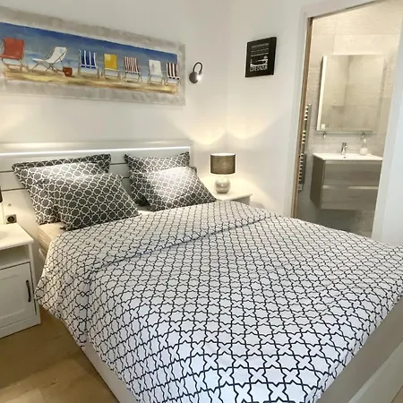 Modern Flat Lamartine Daire *